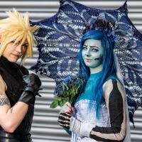 Two cosplayers posing at the Manga-Comic-Con 2025
